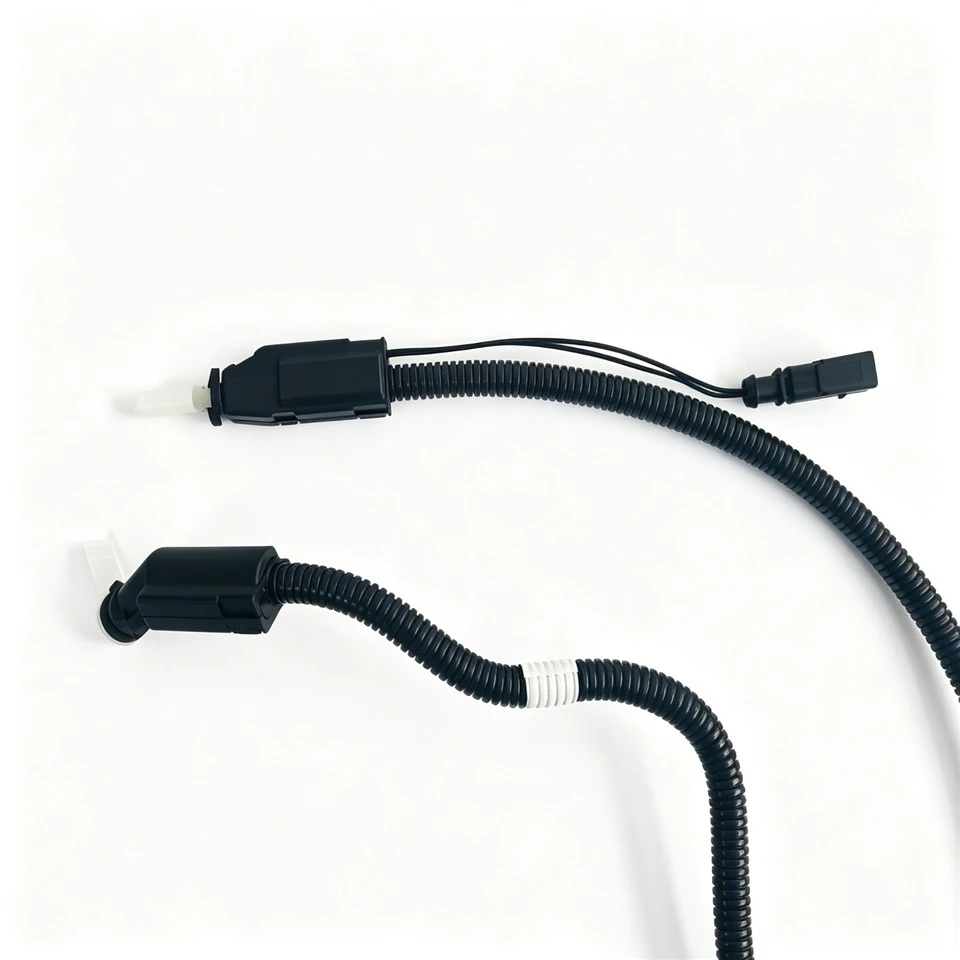 561131984E SCR Urea Heated Line For Volkswagen Heavy Duty Diesel Engines factory